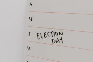 Read more about the article The Hidden Math of the 4-Day Workweek: What’s Your Time Actually Worth?